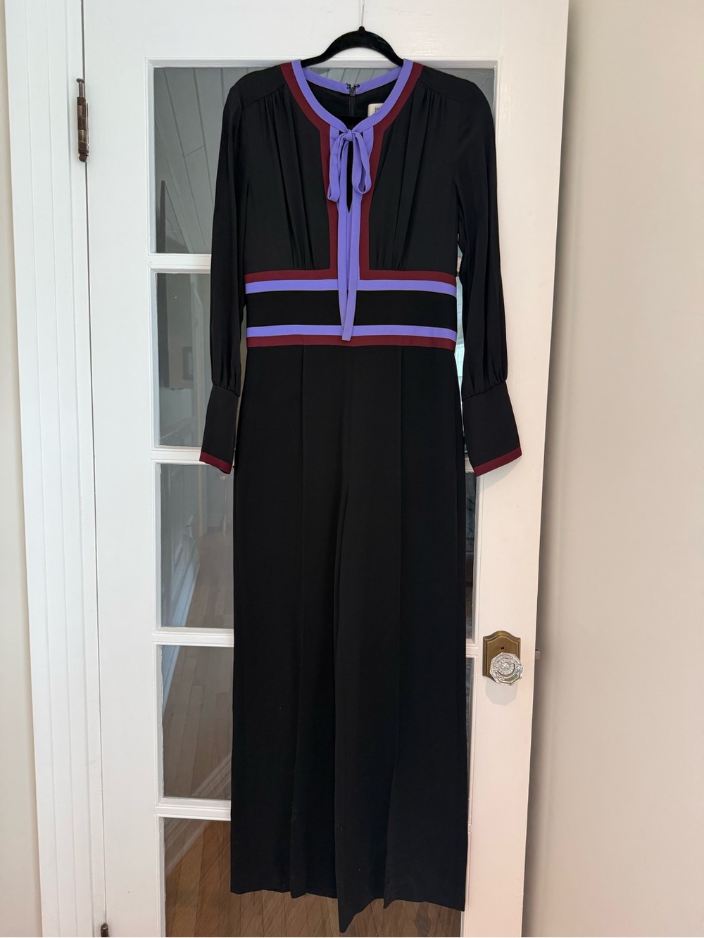 Diane Von Furstenberg Black Silk Tie Neck Wide Leg Jumpsuit Sz 4